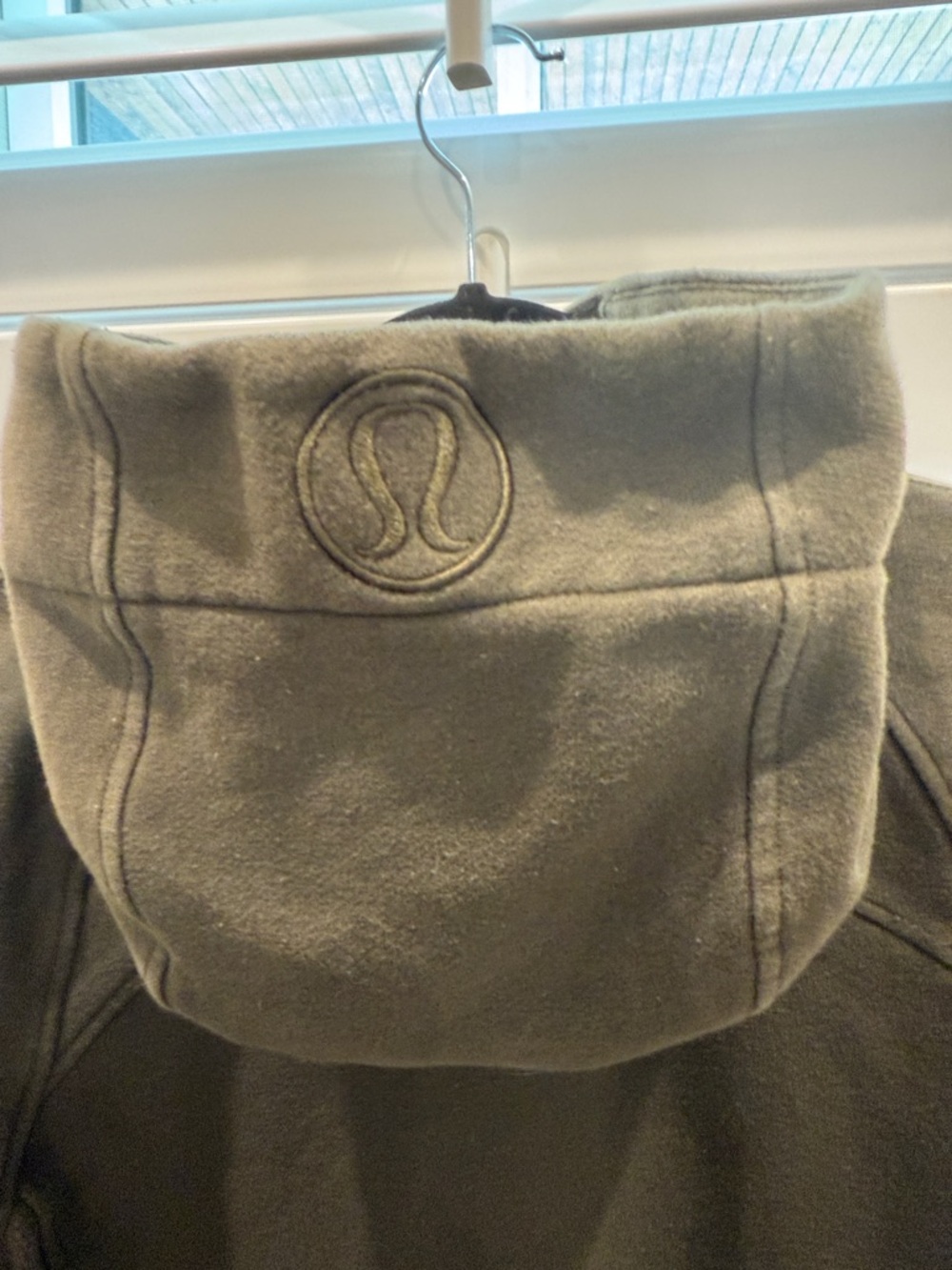 Dark olive Zip-Up Lululemon Scuba full zip - Picture 2 of 4